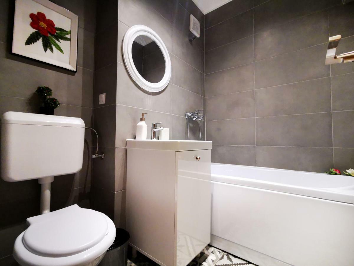 Sudului 106 By Mrg Apartments - Piata Sudului Bucarest Esterno foto